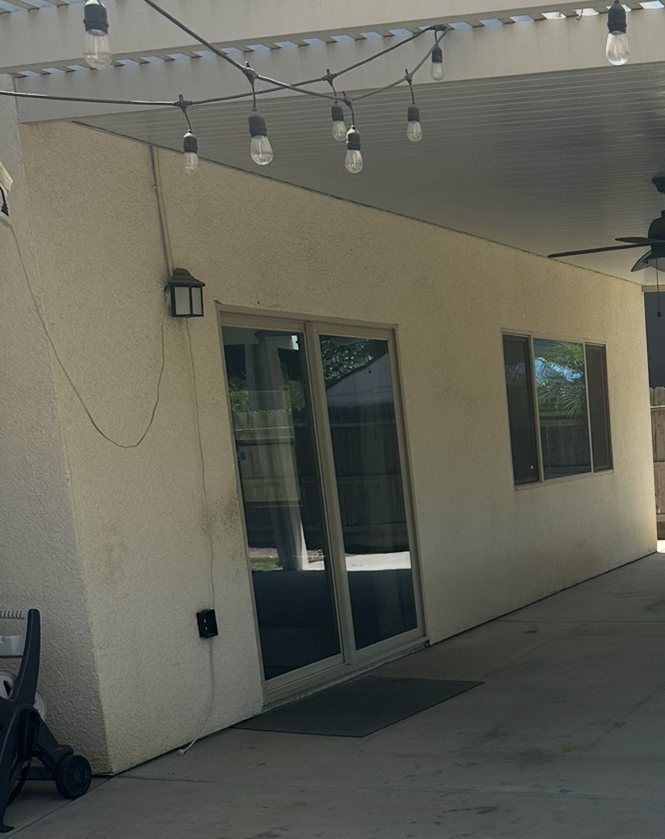 Sliding patio door before replacement